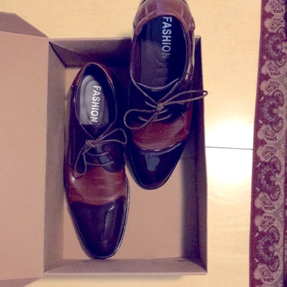 NWOT Men’s 👞 Siz see Chart - Picture 4 of 9